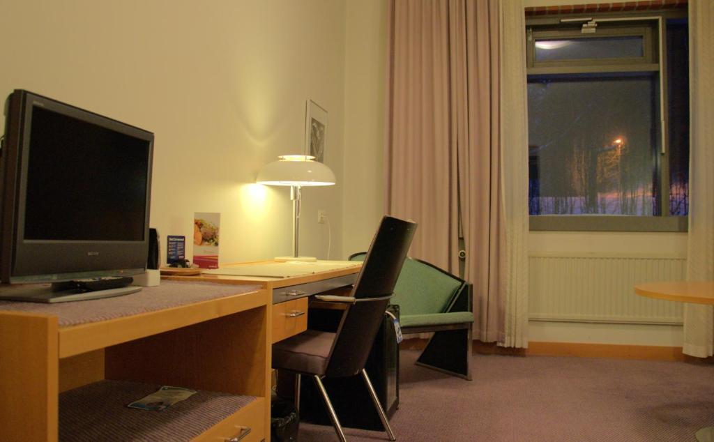 Hotel Kuninkaantie Espoo Room photo