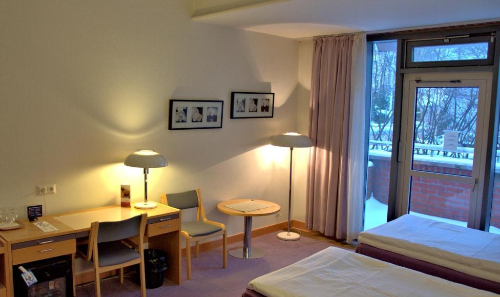 Hotel Kuninkaantie Espoo Room photo
